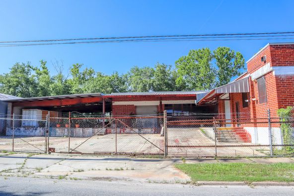 Riverside Warehouse District - Space 42: 2670 Phyllis St, Jacksonville, FL 32204